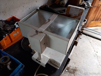 Operacna lampa 200w - 3
