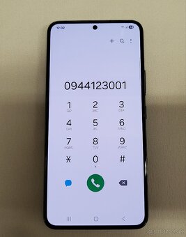 Samsung Galaxy S22 - 3