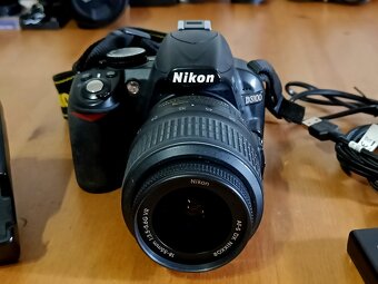 NIKON D3100 (Nikon Nikkor 18-55mm) - 3