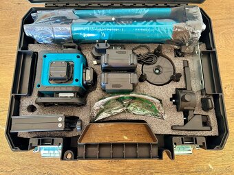 Zelený 4D samonivelačný laser Gisarn so statívom + 2 batérie - 3