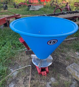 Rozmetadlo umelého hnojiva - 3