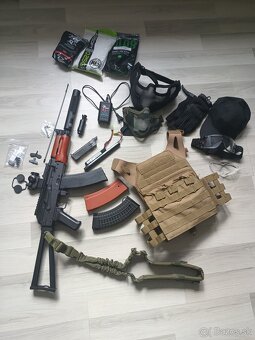 Airsoft AKS-74U + výbava - 3