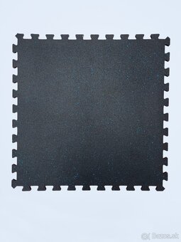 Gumová podlaha puzzle 96x96x1,5cm + 5% modrý pigment - 3