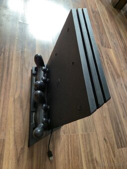 PS4 PRO 1T EDÍCIA FORTNITE - 3