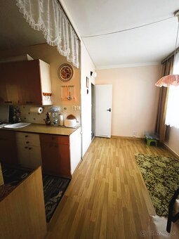 Veľký 2 izbový byt s balkónom, ul. Na lúkach centrum, Levice - 3