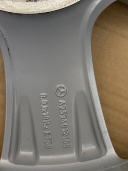 5x112 R18 8J ET38 pasujú na Volkswagen Passat B8 - 3