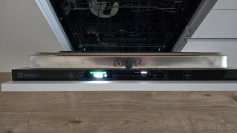 Umývačka riadu Elektrolux - 3