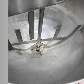 Predám priemyselný miesič/hnetač s duplikátorom – 500 l - 3