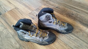 Turistická obuv  Vibram 42 - 3