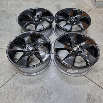 KIA disky 5x114.3 R17 6,5J ET46 - 3