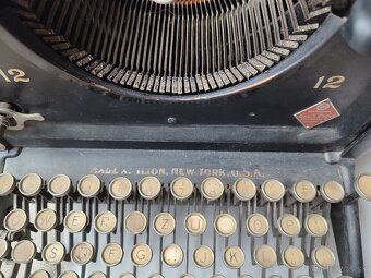 Písací stroj Remington - 3