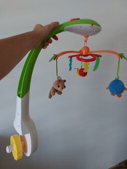 Kolotoč nad postieľku s nočným projektorom Chicco - 3