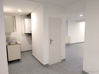 PRENÁJOM- Obchodný, firemný priestor s parkovaním - 3