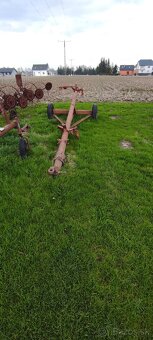 Predám slniečkový zhrnovac sena - 3