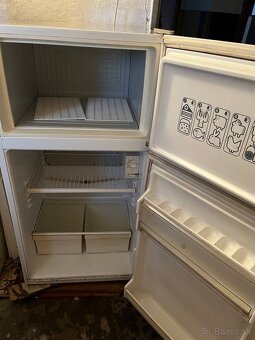 Chladnička s mrazničkou - 3