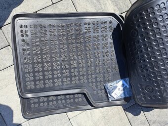 Gumove rohoze Dacia Sandero - 3