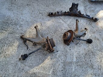 Z3 zadné ramená, nápravnicu, predné štvrťky - 3