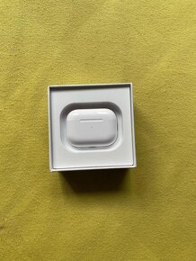 Predám Apple AirPods Pro 2 - 3