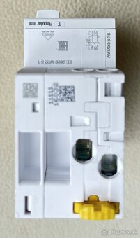 Predam SCHNEIDER prudovy chranic s isticom B16A - 3