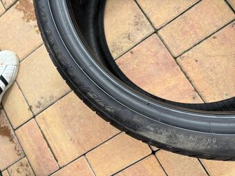 P ZERO 275/30 R20 - 3