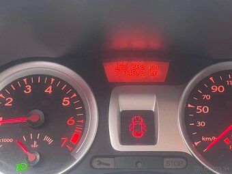Renault Clio 1.2 benzín 55 KW - 3