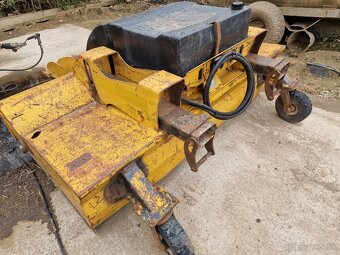Zametacia kefa na traktor bager - 3