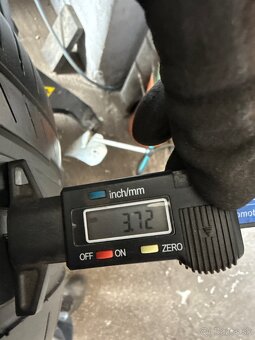 Letné pneu 225/45R17 viem aj prezuť - 3