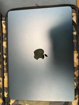 MacBook Air m4 16/256 - 3