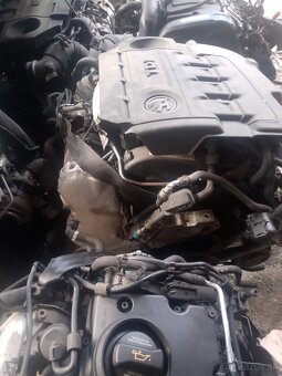 Motor 1,6 TDI 77 kw CLH comonreal - 3