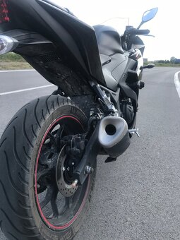 Yamaha R3 - 3