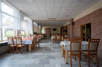 ALL INCLUSIVE | NA PREDAJ POLYFUNKČNÝ OBJEKT V NOVÝCH ZÁMKOC - 3