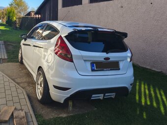 Ford fiesta - 3