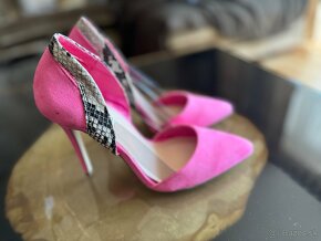 Krásne ružové lodičky s haďou aplikáciou - 3