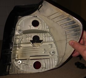 ZADNÉ SVETLA-BMW-MERCEDES-VW-TOYOTA-KIA-ORIGINAL - 3