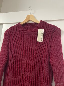 Dámske tmavočervené šaty - 3