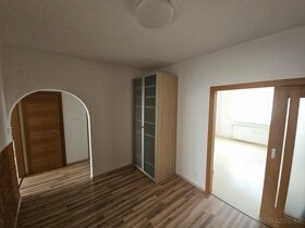 priestranný, slnečný, komplet zrekonštruovaný 4i byt (84 m2) - 3