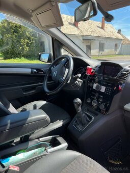 Opel zafíra - 3