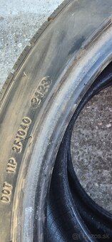 225/40 r18 zimné - 3