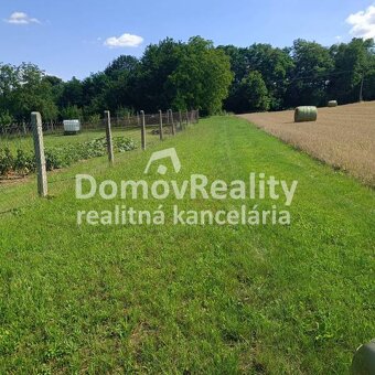 ZNÍŽENÁ CENA Na predaj pozemok v obci Nemečky 982 m2 - 3