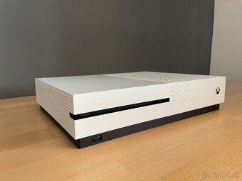 Xbox One S 500GB + Hry - 3