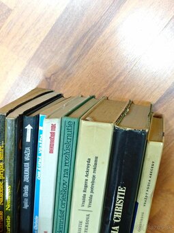 Agatha Christie (9 kníh za 10€) - 3