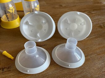 Odsavacka mliek Medela Swing Maxi - 3