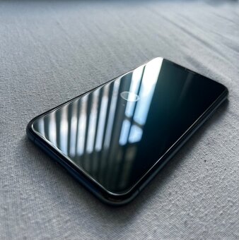 iPhone 11 pro 100% batéria - 3
