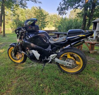 Suzuki gsxr 600 BEZ PAPIEROV - 3
