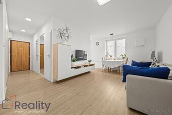 Trojizbový byt v tehlovom bytovom dome na predaj - 3