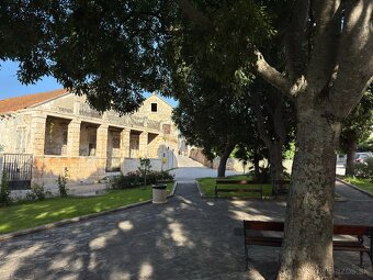 Ponúkam Vám na predaj investičnú vilu v Chorvátsku - 3