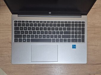 HP 250 G10 /Intel Core i3-1315U/8GB RAM/FHD/256GB SSD/Bat ok - 3