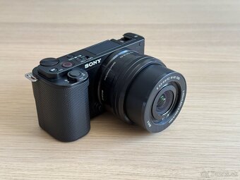 Sony Alpha ZV-E10 s objektívom  + Sony E PZ 16-50mm - 3