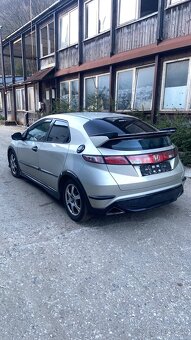 Rozpredám Honda Civic 8g - 3