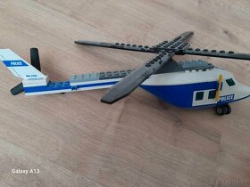 Lego City 60138 Policajná helikoptéra - 3